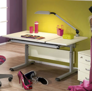 ergonomiczne meble dla dzieci - biurko