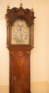 Zegary stojące - klasyczne symbole z przeszłości